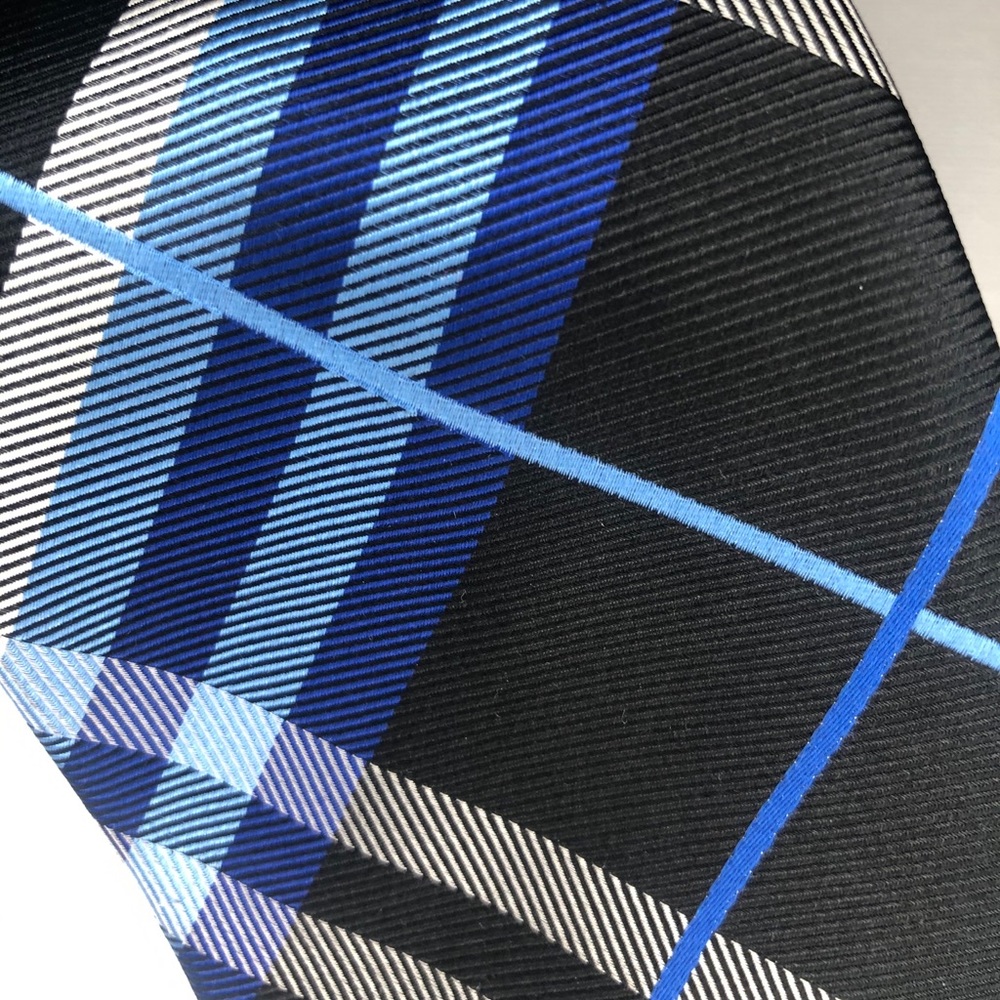 Tie - Picture 3 of 5